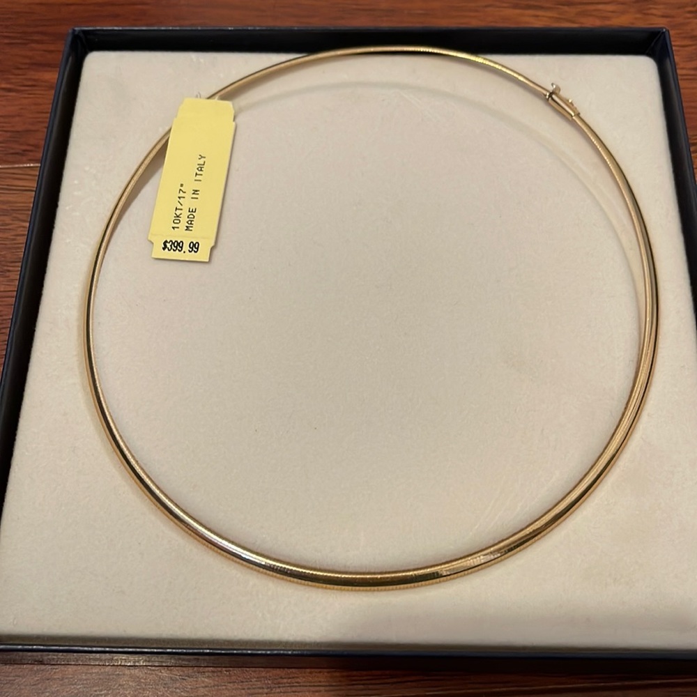 10 karat Gold collar necklace